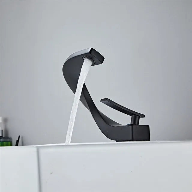 AquaElegance | Faucet with Cold and Hot Water