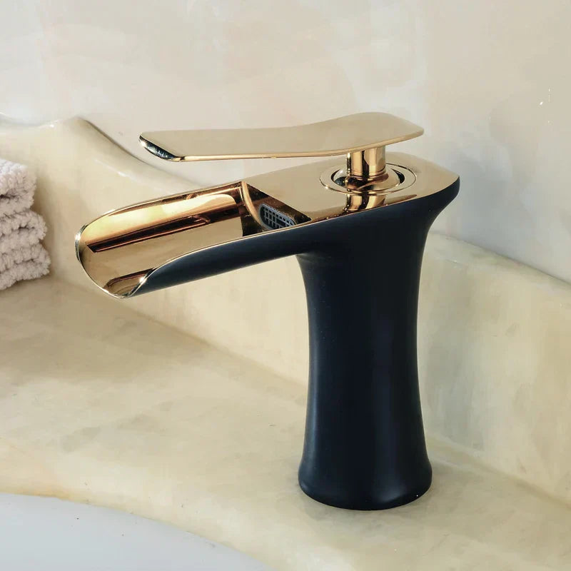 Lyvor Elegant Premium Breeze Faucet – Modern Design with Durable Brass and Copper Construction