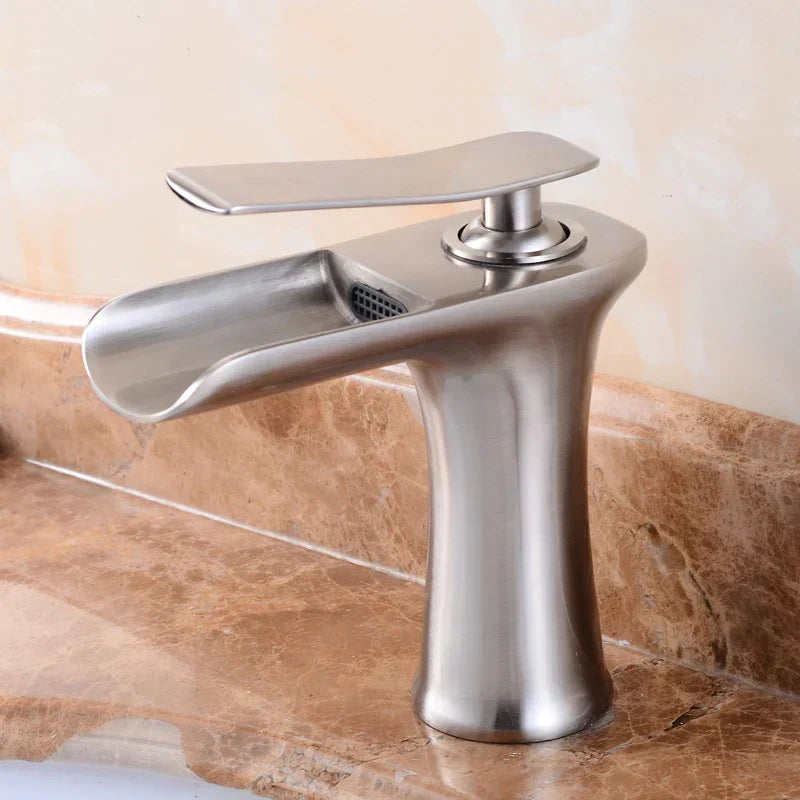 Lyvor Elegant Premium Breeze Faucet – Modern Design with Durable Brass and Copper Construction