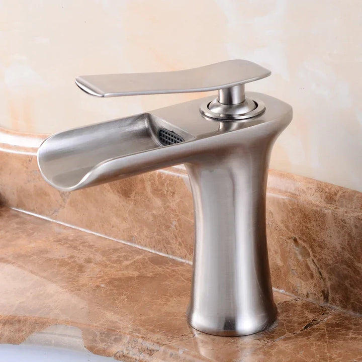 Lyvor Elegant Premium Breeze Faucet – Modern Design with Durable Brass and Copper Construction