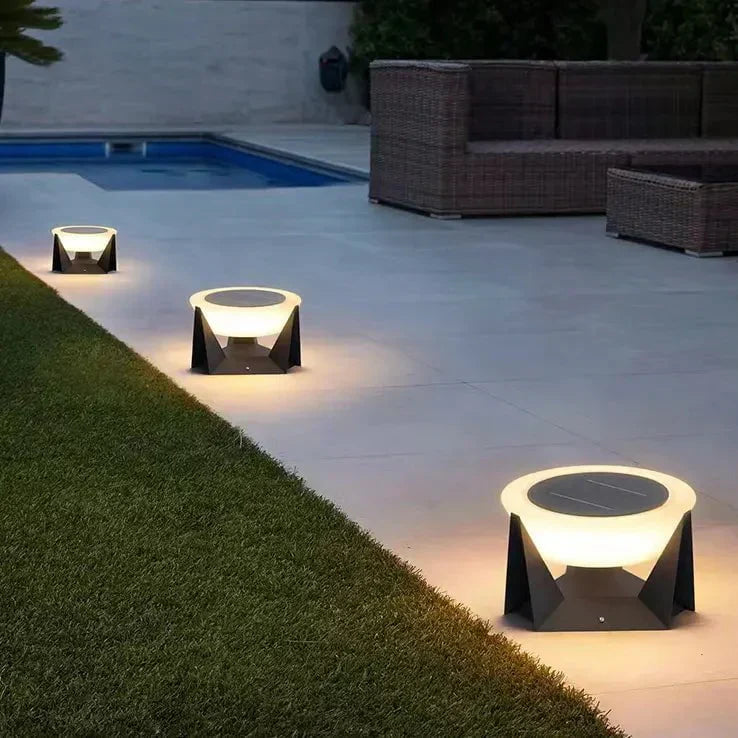 SolarGlow | Elegant Outdoor Lamp