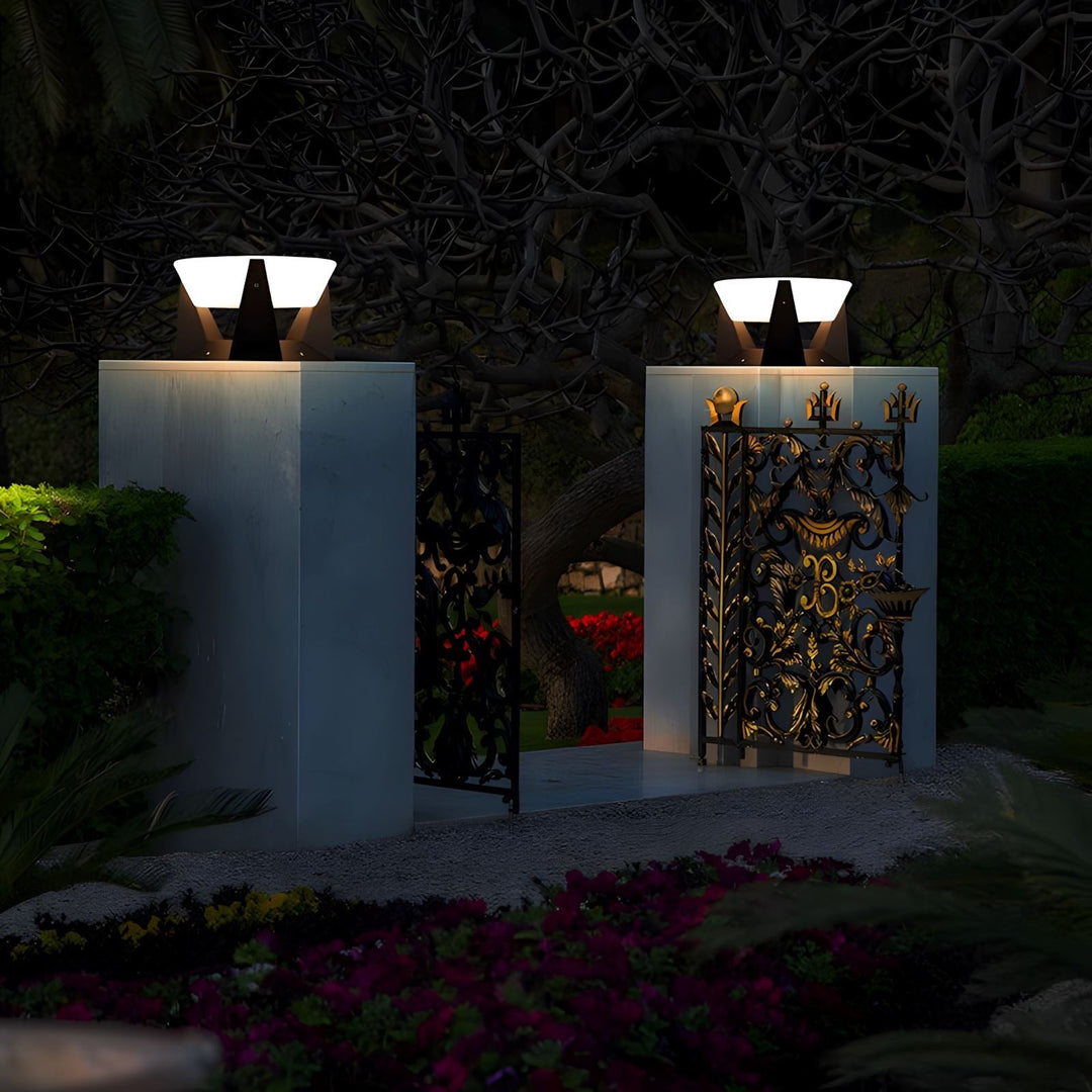 NoctaraLight – IP65 Outdoor Lamp Powered by Solar Energy or Mains with Warm White LED