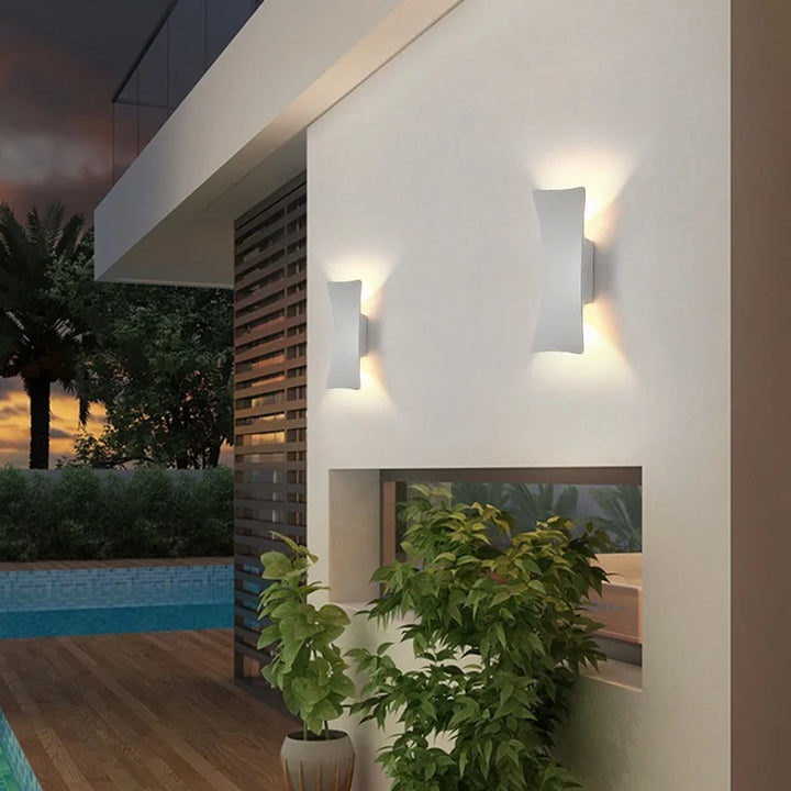 GlowEdge – Sleek Minimalist Outdoor Lighting – Efficient and Stylish Outdoor Wall Lamp