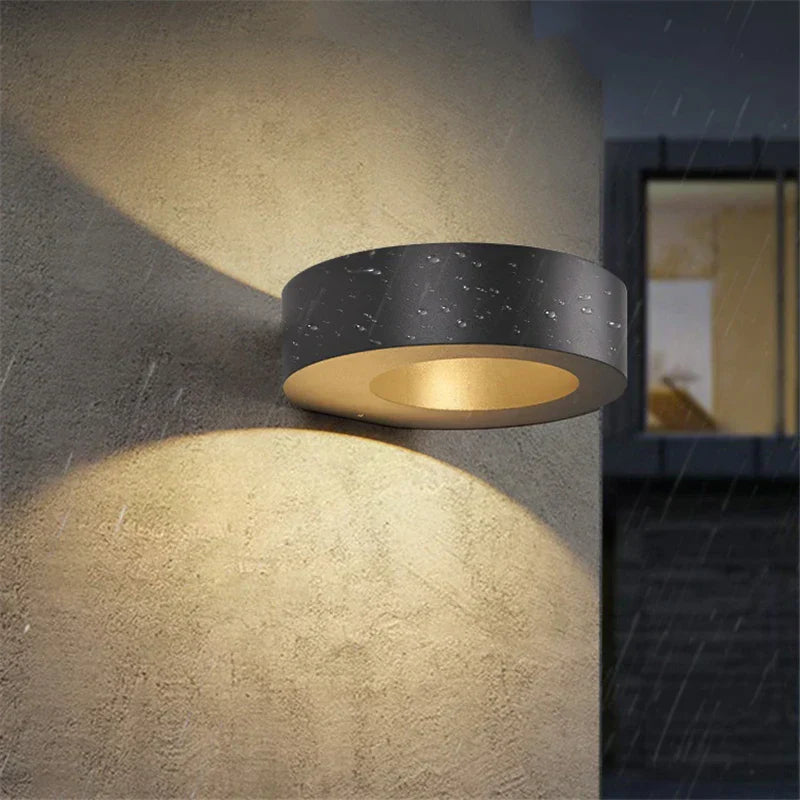 FlexShine | Outdoor Wall Lamp with Stylish Design