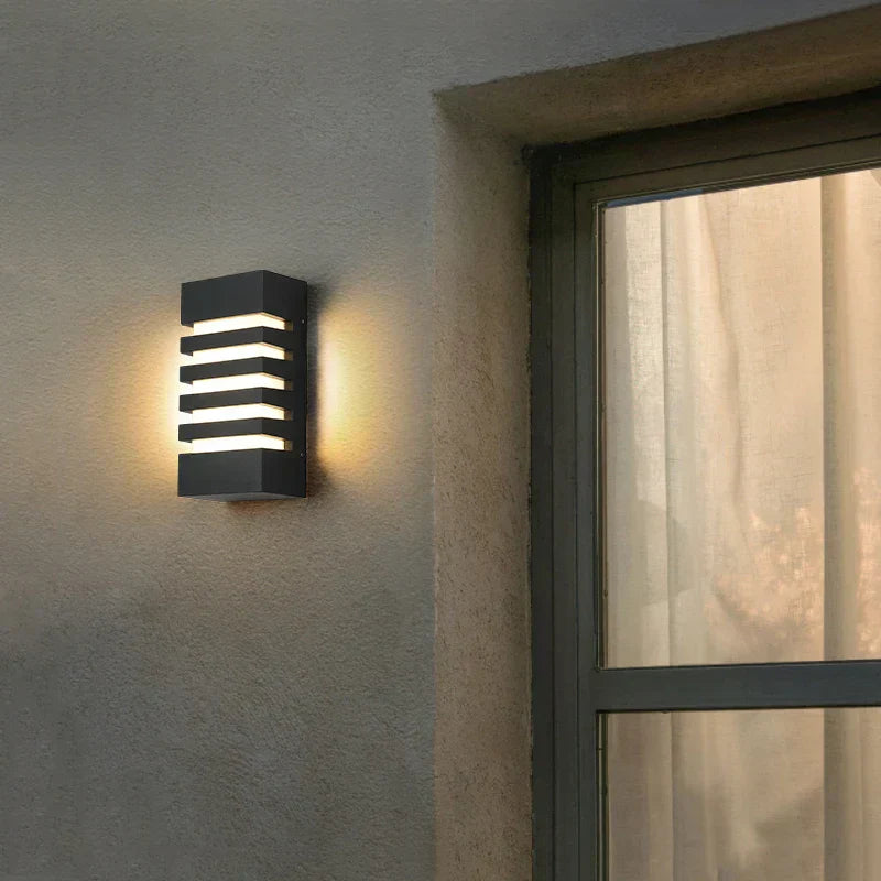 AlumiShine | Modern Aluminum Garden Lamp