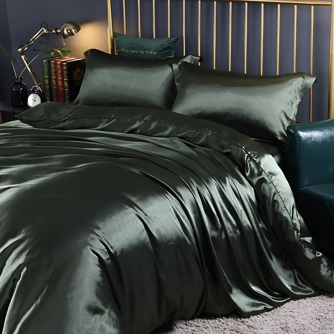 Premium Silk Bed Linen Set - Soft, Hypoallergenic & Breathable - Reversible and Ultra-Comfortable for a Luxurious Sleep