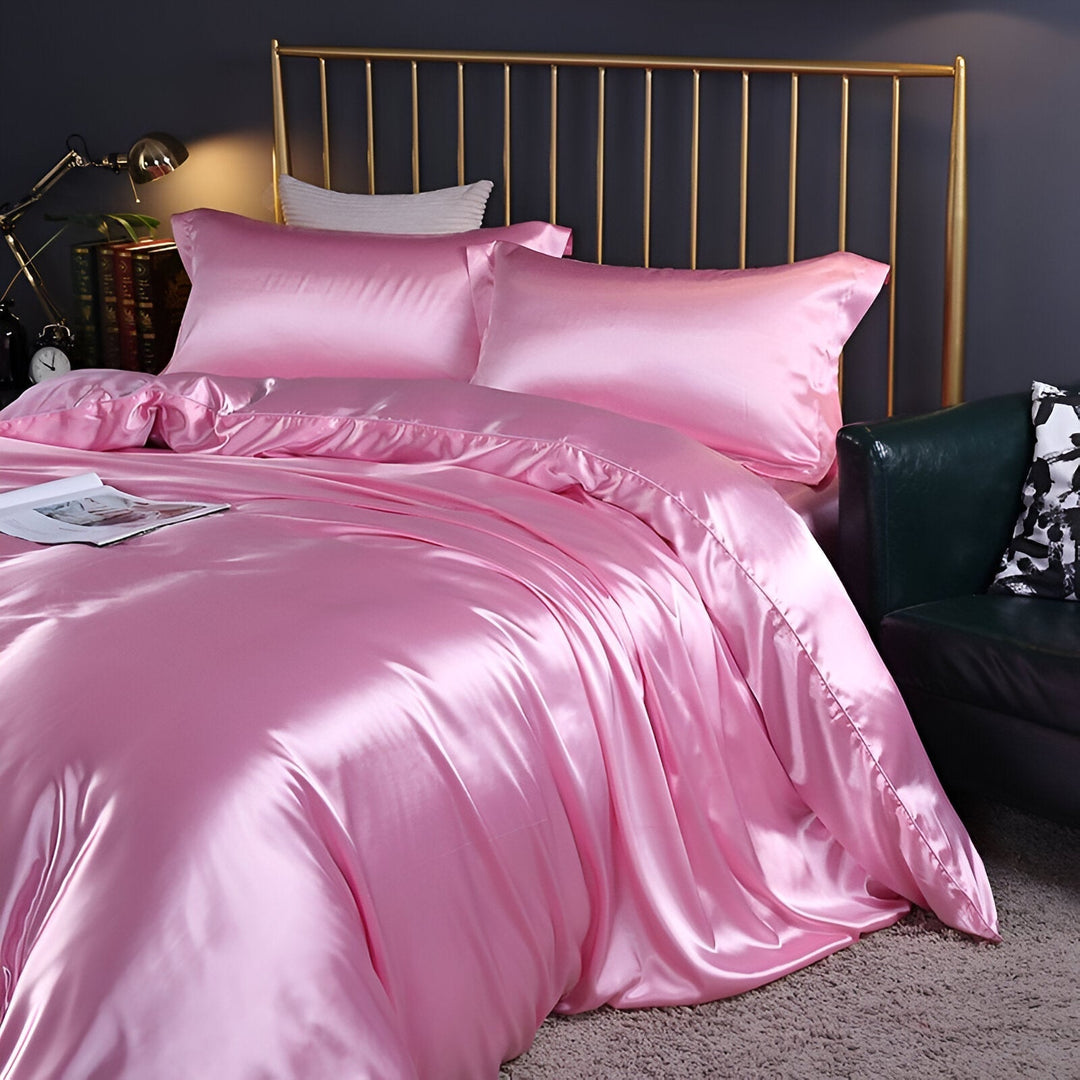 Premium Silk Bed Linen Set - Soft, Hypoallergenic & Breathable - Reversible and Ultra-Comfortable for a Luxurious Sleep