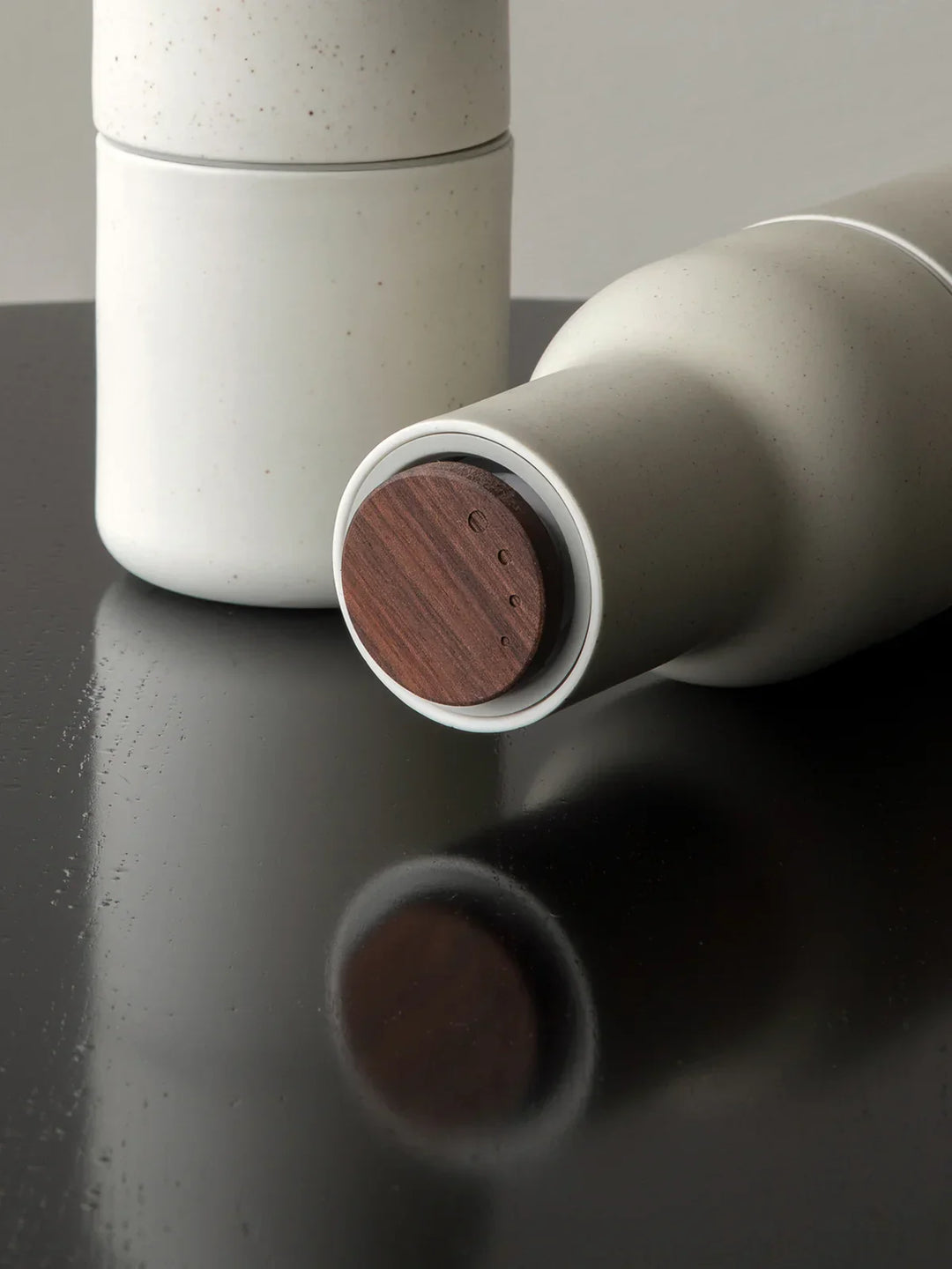 AudoGrind – 2-Piece Pepper Mill Set – Modern and Sustainable from Audo Copenhagen