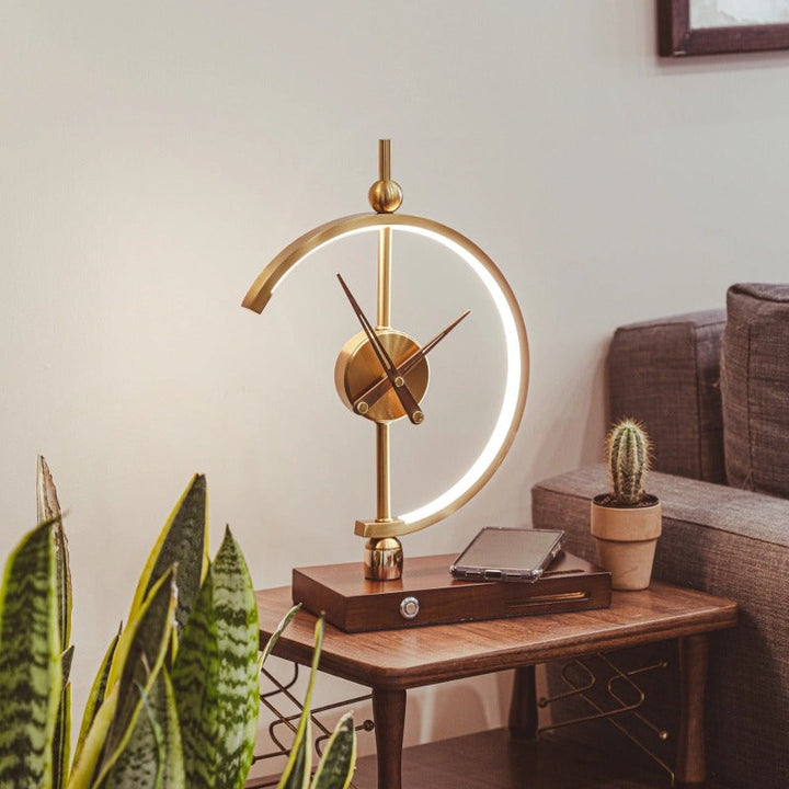 GoyaLight – Dimmable Desk Lamp with Clock and Wireless Charging