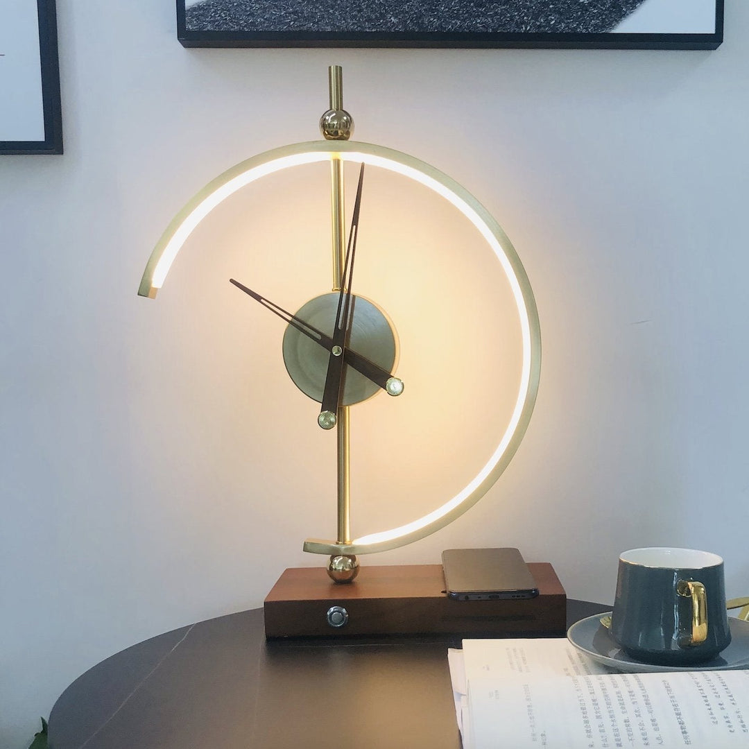 GoyaLight – Dimmable Desk Lamp with Clock and Wireless Charging