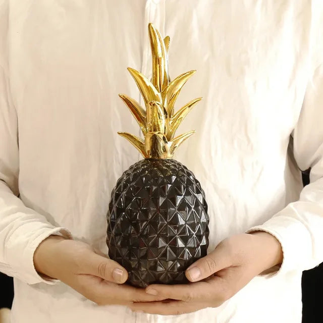 LumiFruit | Elegant Gold Pineapple for Home Decoration