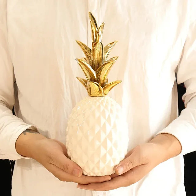 LumiFruit | Elegant Gold Pineapple for Home Decoration