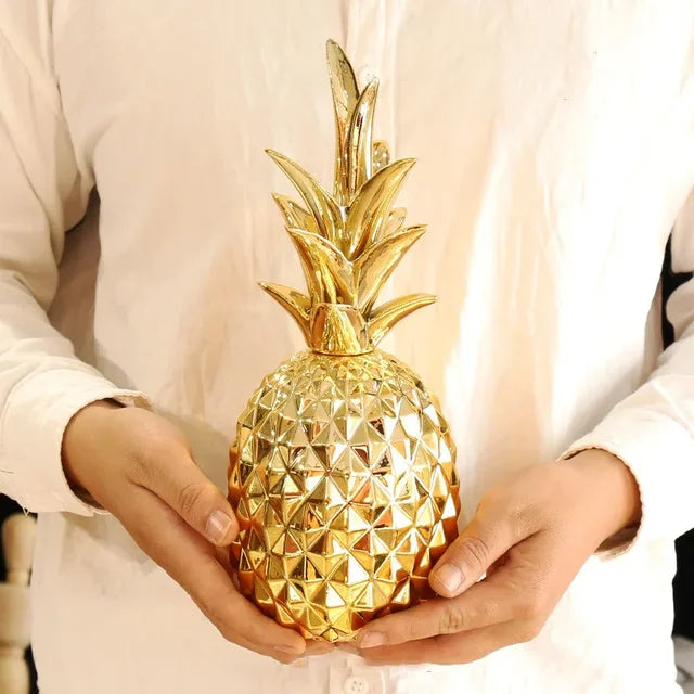 LumiFruit | Elegant Gold Pineapple for Home Decoration