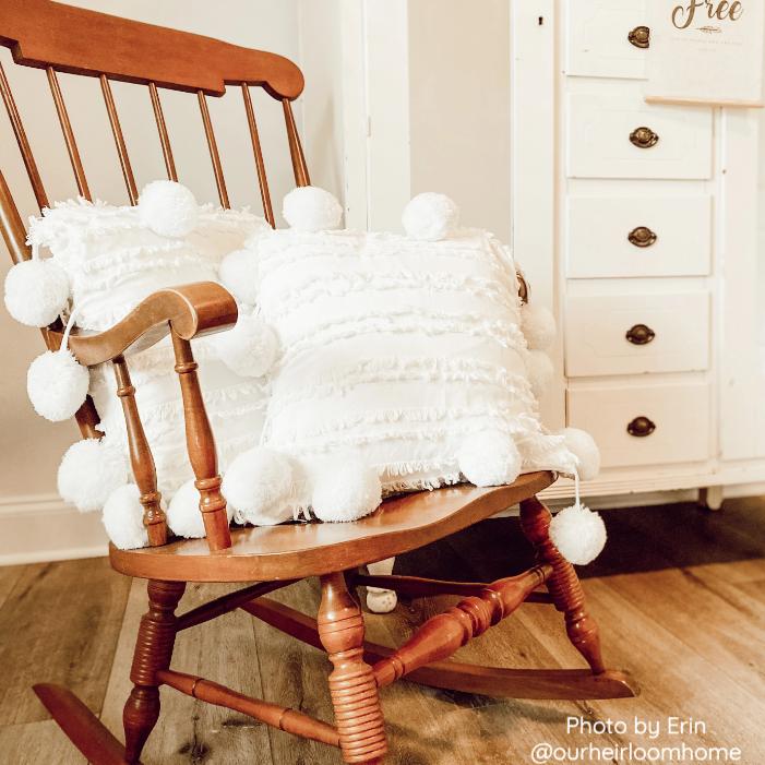 PomLuxe – Soft Decorative Cushions with Playful Pom Poms in Dreamy Style