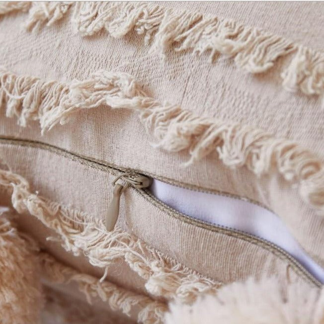 PomLuxe – Soft Decorative Cushions with Playful Pom Poms in Dreamy Style