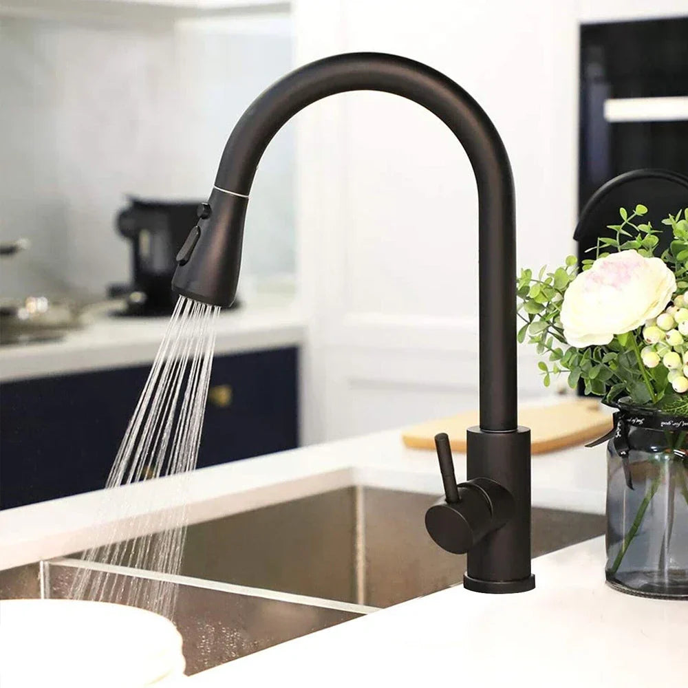 BlackStreamFlow | Sleek Pull-Out Kitchen Faucet
