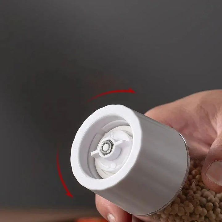 FlavorFusion | Glass Rotating Pepper Mill for Connoisseurs