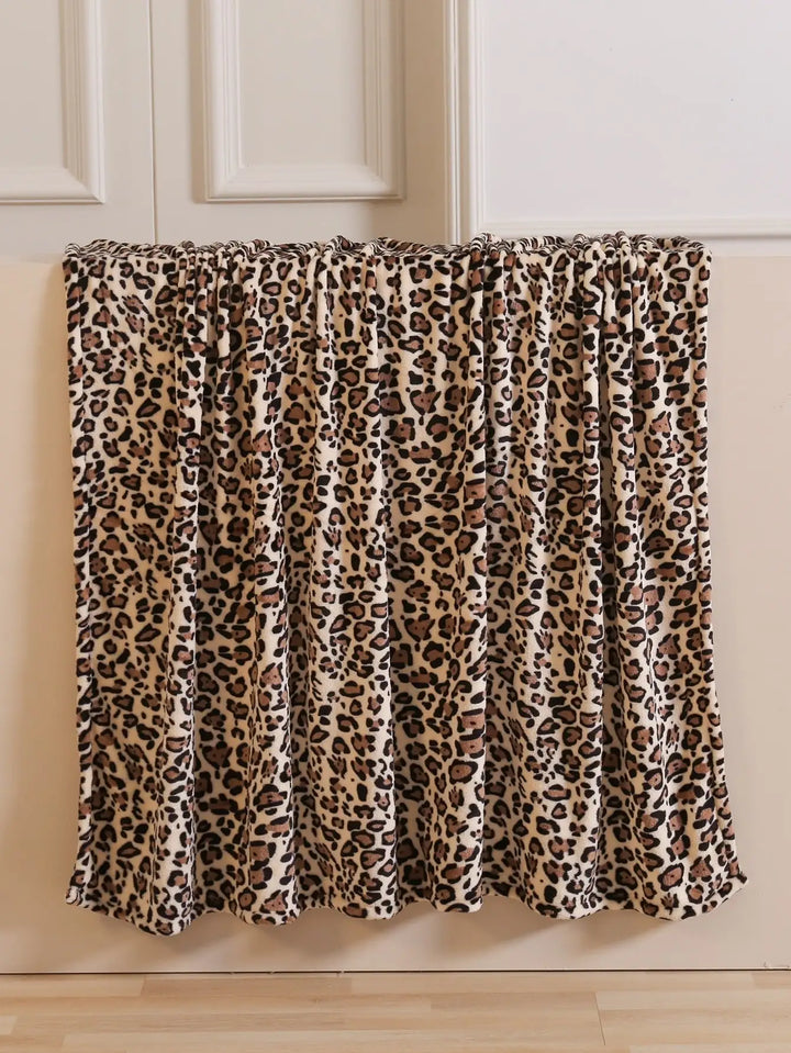 LeopardLuxe | Lightweight Fleece Blanket for the Couch