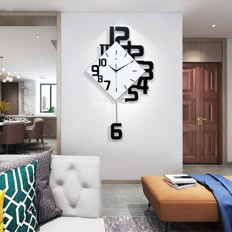 Sculptura | Swinging Quartz Wall Clock