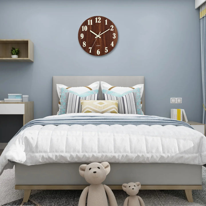 DreamTime | Elegant Wooden Wall Clock with Night Light