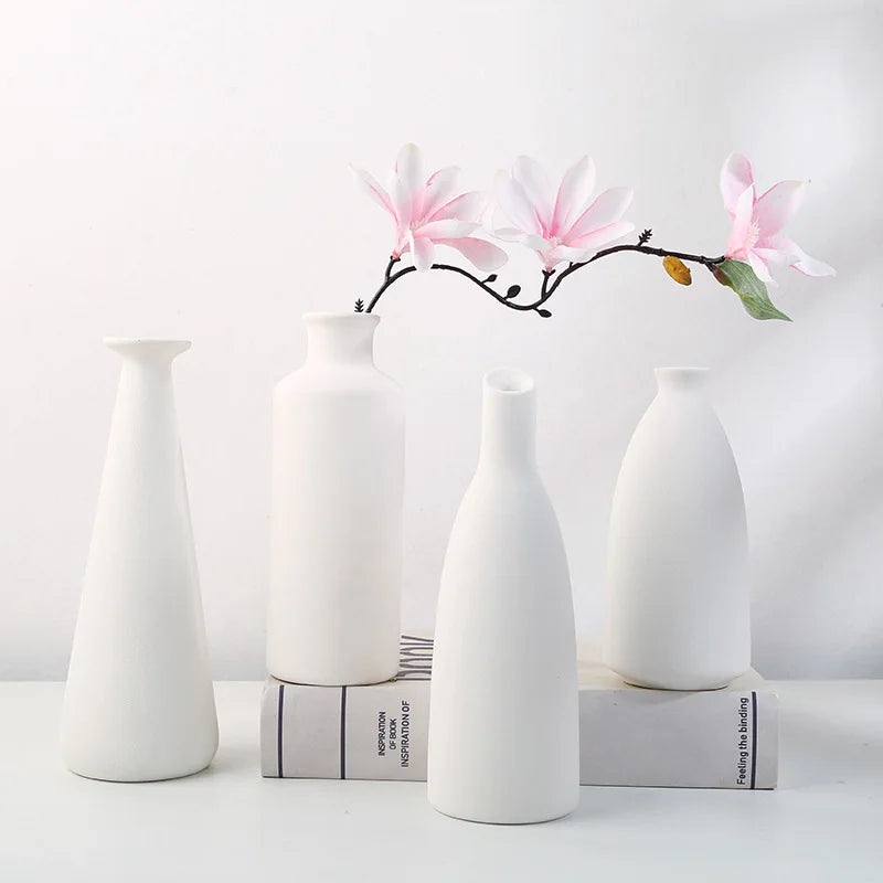FloralCraft | Sturdy Ceramic Vase for the Living Room