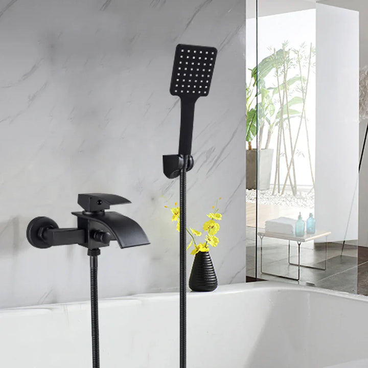 HeatGuard | Flexible Bathtub Faucet with Heat-Resistant Hose