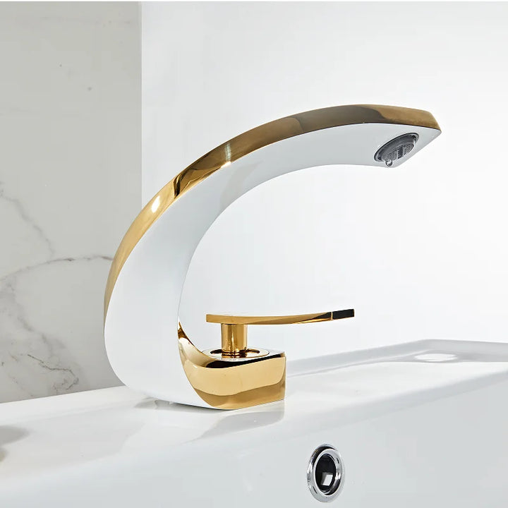 AquaElegance | Faucet with Cold and Hot Water