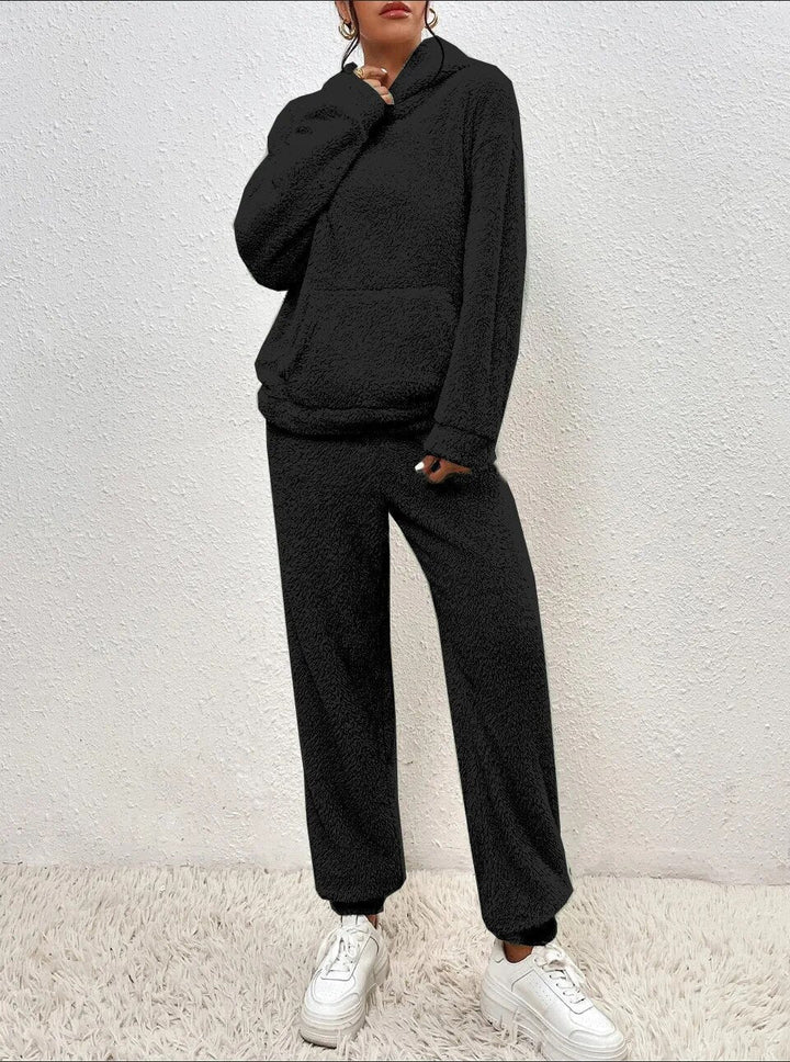 Ultra-Soft Teddy Tracksuit - Cozy Loungewear Set with Hood - Perfect Soft Women's Loungewear Set