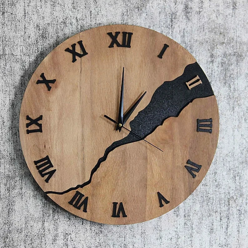 GlobalTime | Simple Wooden Wall Clock