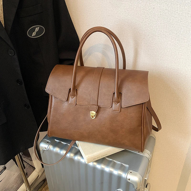 ChicMOODS – Designer Handbag with Top-handle and Crossbody Option