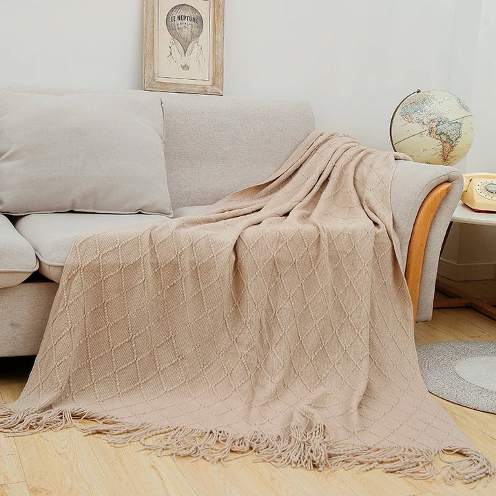 NordicSfeer | Knitted TV Blanket with Tassels