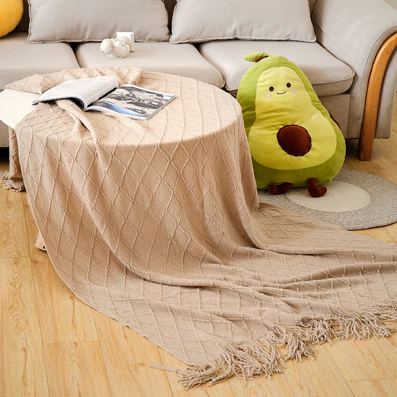 NordicSfeer | Knitted TV Blanket with Tassels