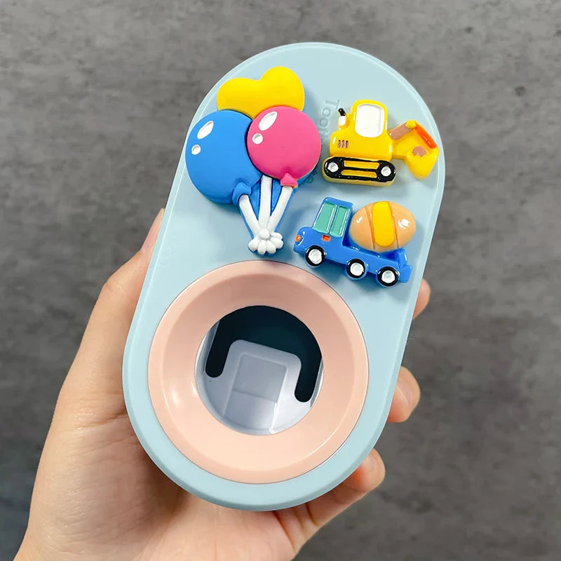 CleanClip | Automatic Toothpaste Dispenser with Removable Attachment