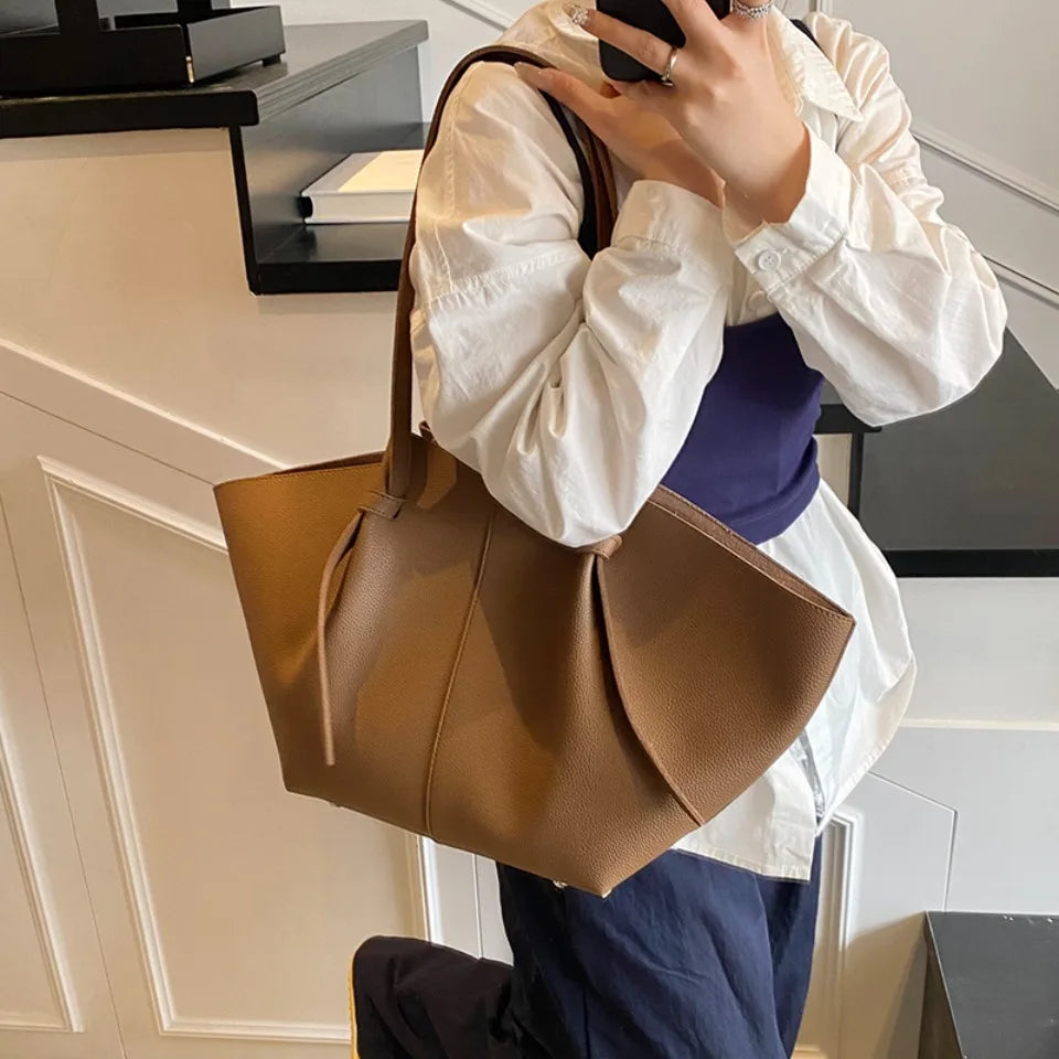 UrbanGrace – Two-in-One Tote Bag and Crossbody for Modern Women