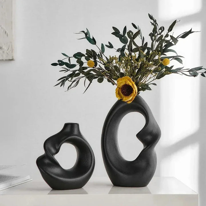 ArtFlow Sculptural Vases - Timeless Design with Flowing Lines and Organic Shapes - Perfect for Contemporary Interiors