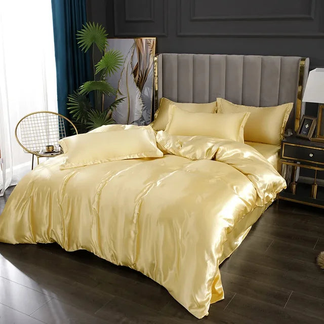 LuxeSilk Satin Bedding Set - Duvet Cover, Fitted Sheet & Pillowcases - Elegant & Soft for Ultimate Comfort