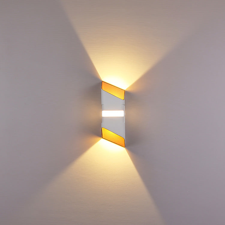 BeamCraft - Weather-Resistant LED Wall Lamp - Upward and Downward Outdoor Lighting