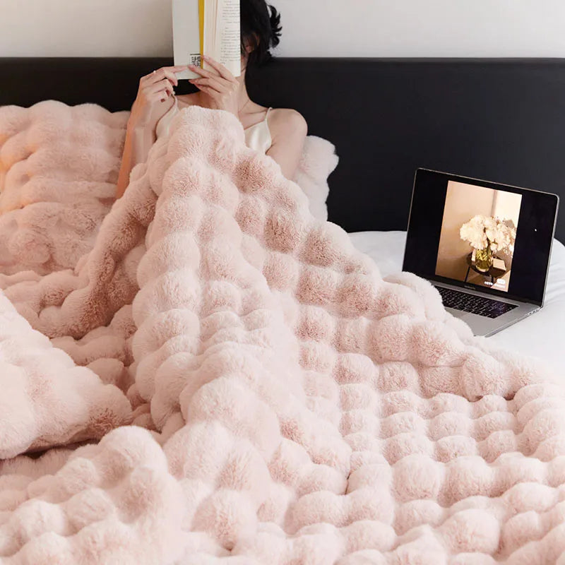 WarmElegance | Cozy blanket for comfortable moments