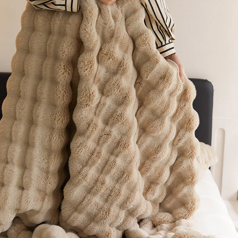 WarmElegance | Cozy blanket for comfortable moments