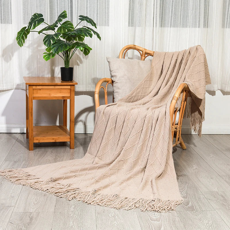 NordicSfeer | Knitted TV Blanket with Tassels