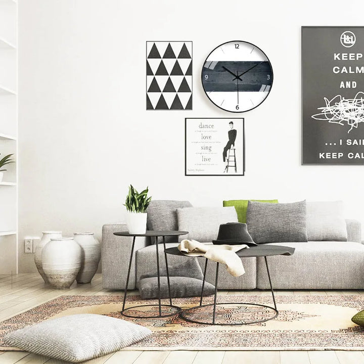 SilentScandi | Simple Wood Grain Wall Clock