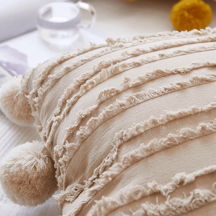 PomLuxe – Soft Decorative Cushions with Playful Pom Poms in Dreamy Style