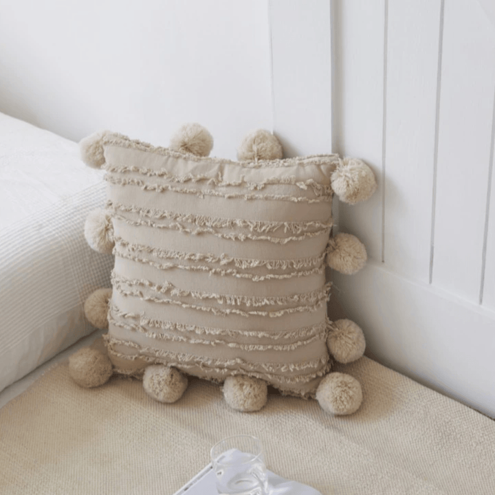 PomLuxe – Soft Decorative Cushions with Playful Pom Poms in Dreamy Style