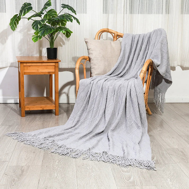 NordicSfeer | Knitted TV Blanket with Tassels