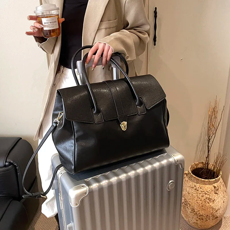 ChicMOODS – Designer Handbag with Top-handle and Crossbody Option