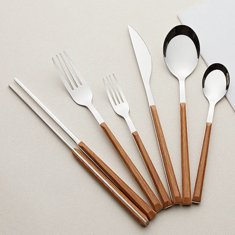 WoodStyle | 16-Piece Cutlery Set with Imitation Wooden Handles