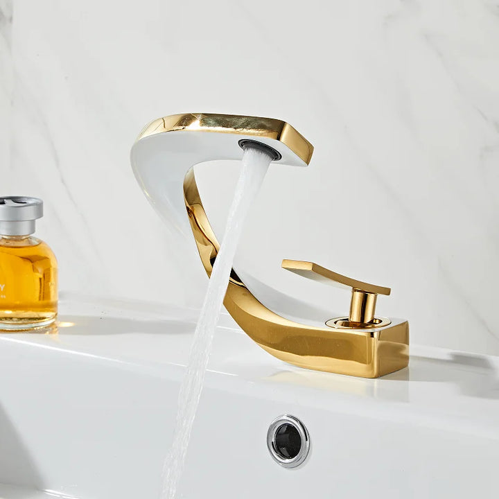 AquaElegance | Faucet with Cold and Hot Water