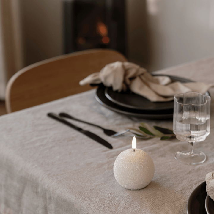 WinterShine – Elegant LED Candle in Snowball Design