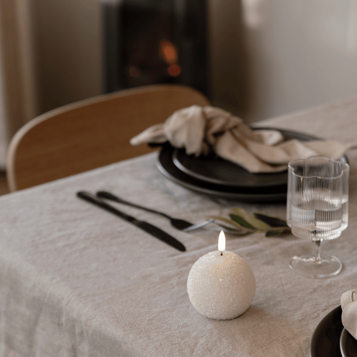 WinterShine – Elegant LED Candle in Snowball Design