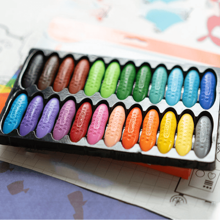 Washable Peanut-shaped Crayons for Kids - A Safe and Vibrant Drawing Experience